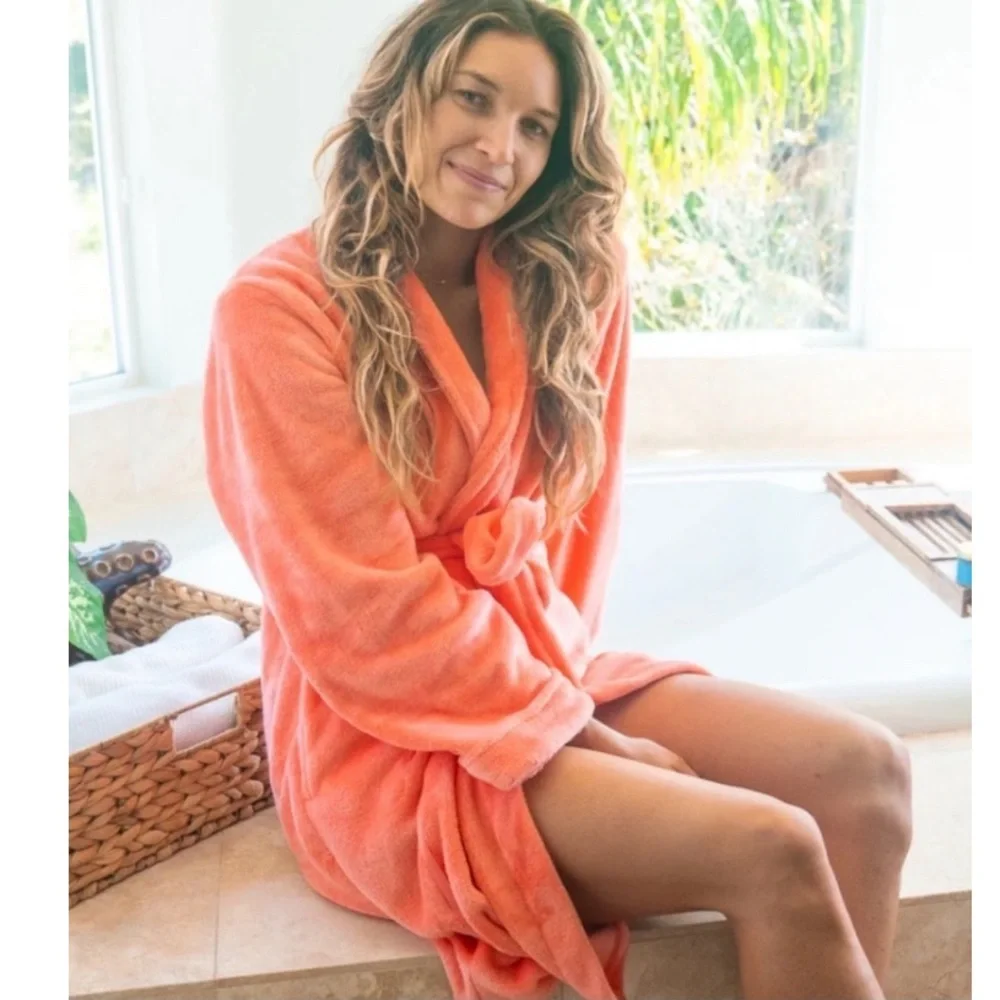 Salt Sisters Plush Shell Robe. - Picture 2 of 10